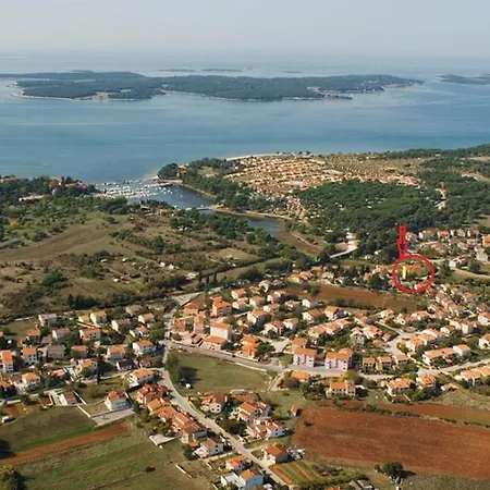 David By The Sea Fažana
